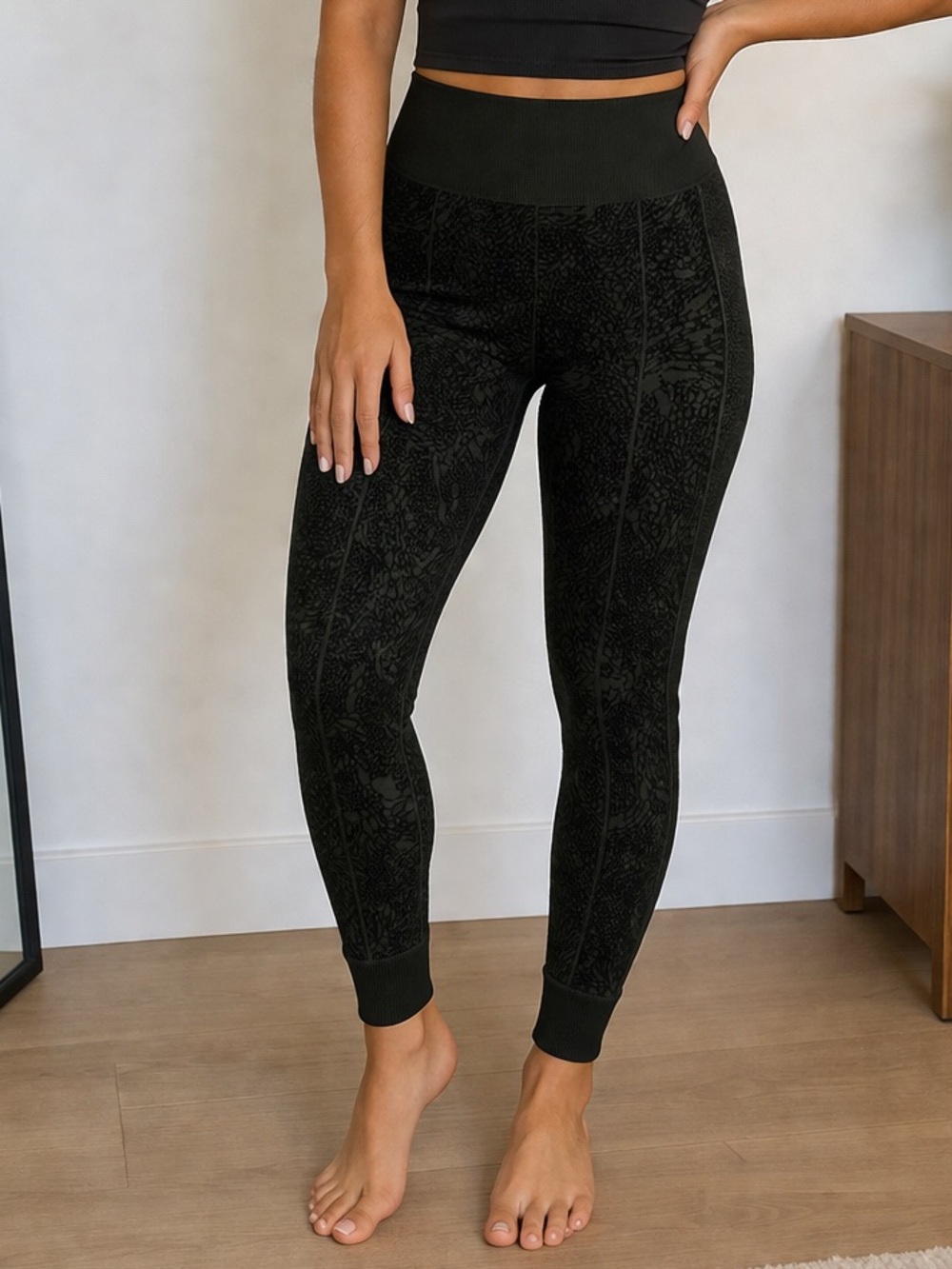 Lululemon ebb to street tights size 2
